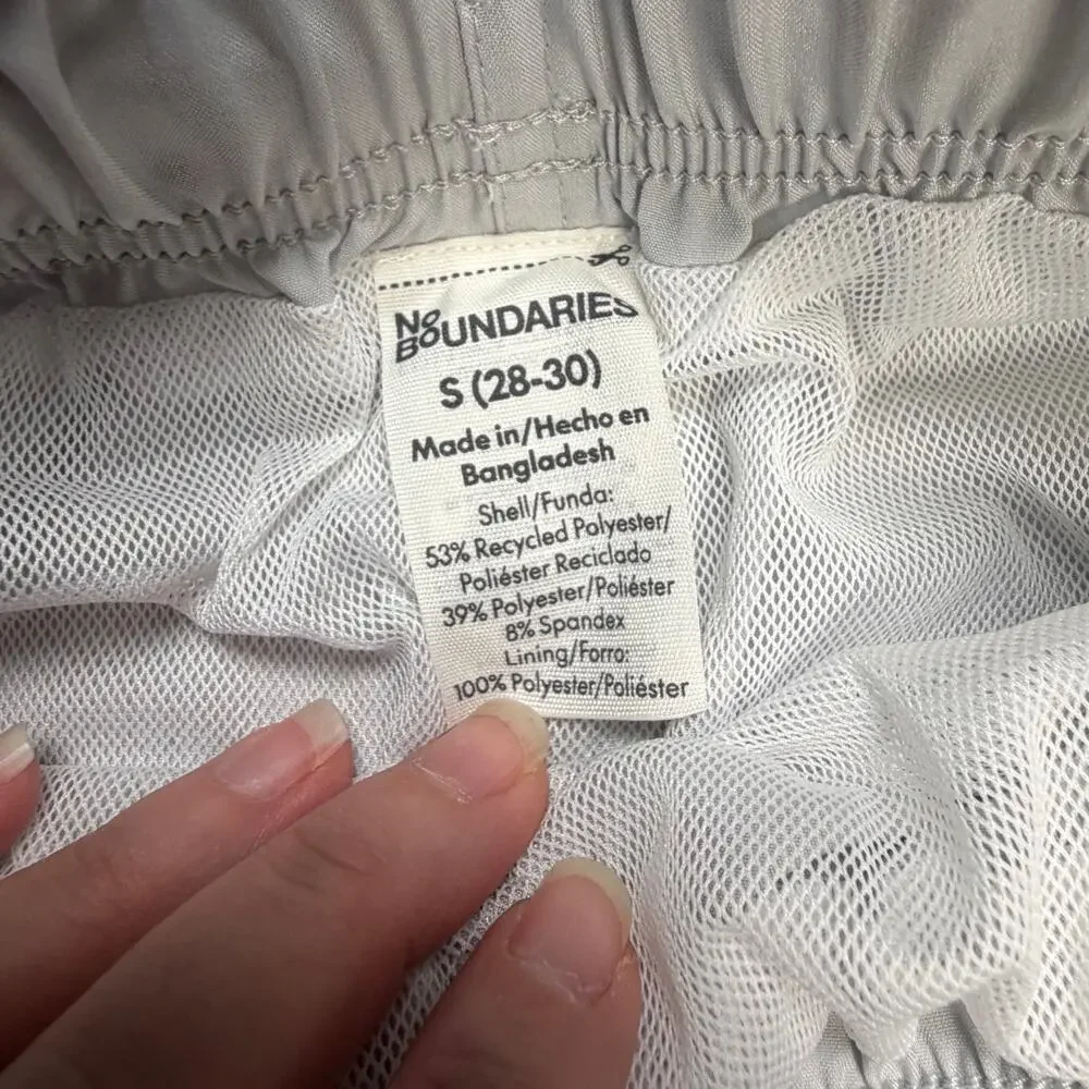 No Boundaries Swim Trunks Men's Small Silver Quick Dry UPF 50+ Pockets Lined NWT